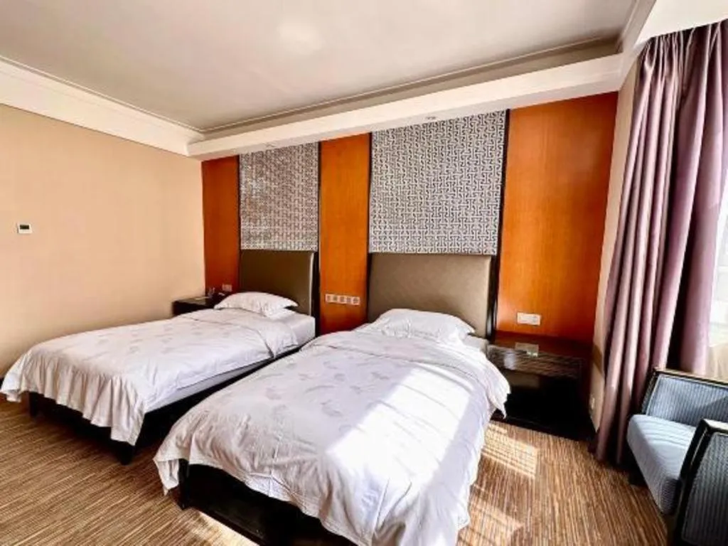 Bed in Lian Yun Hotel