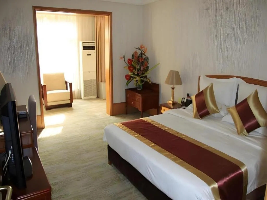 Bed in Lian Yun Hotel