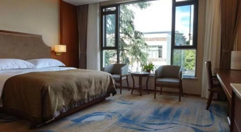 Bed in Lian Yun Hotel