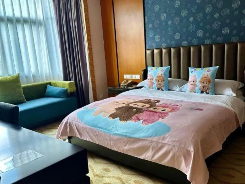 Bed in Lian Yun Hotel