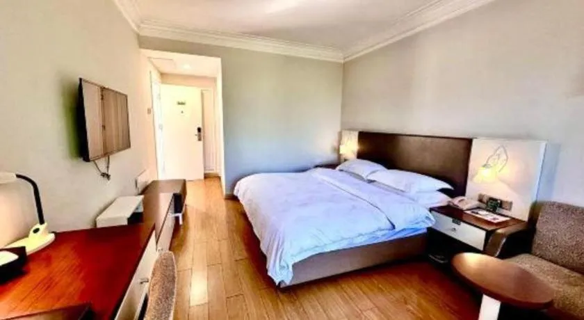 Bed in Lian Yun Hotel