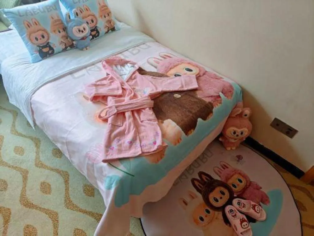 Bed in Lian Yun Hotel