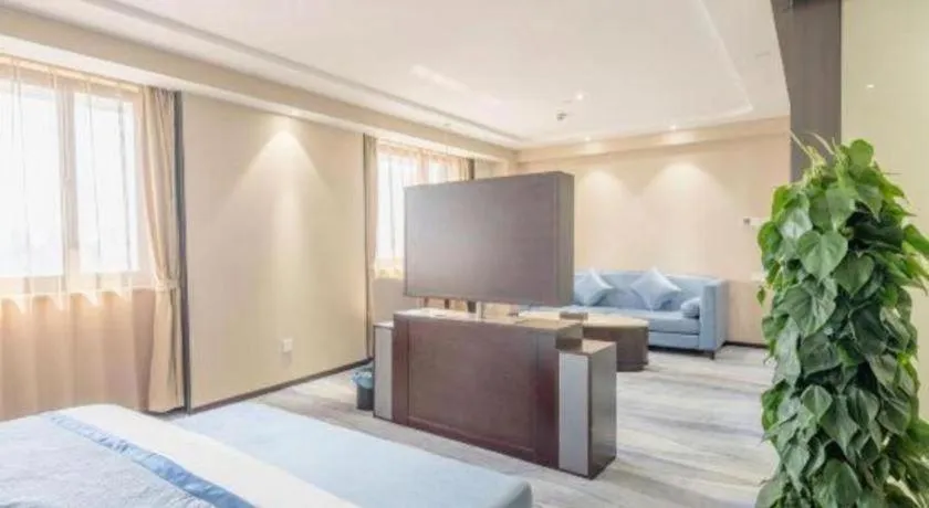 Bed in Huzhou Zhebei Hotel