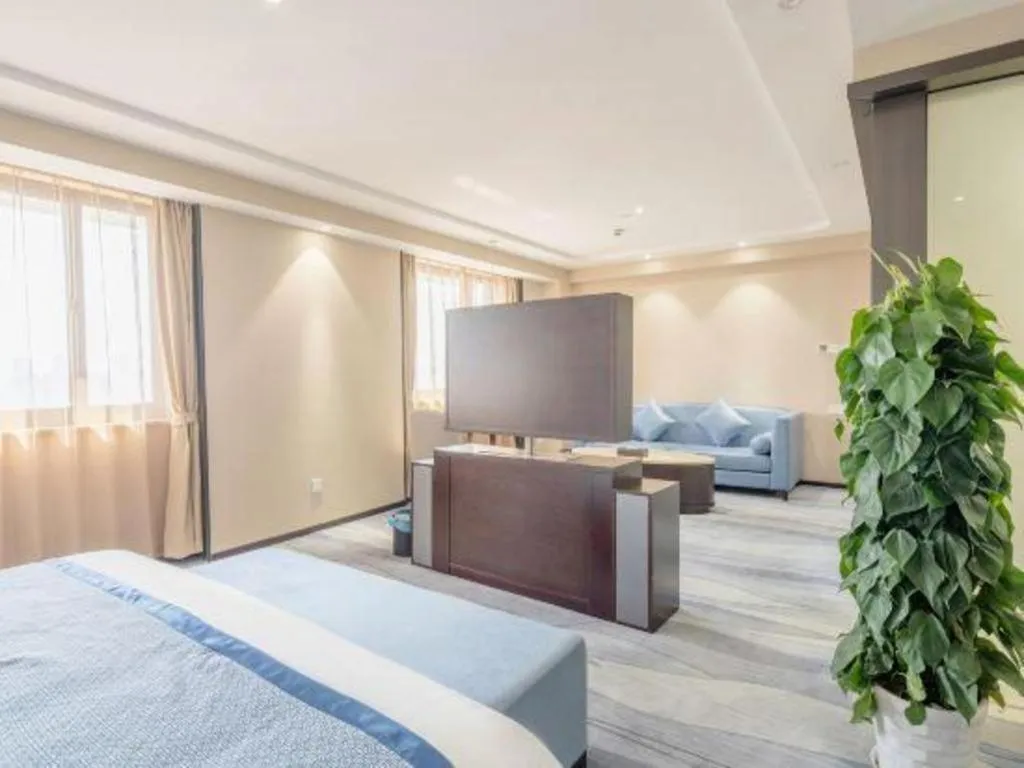 Bed in Huzhou Zhebei Hotel