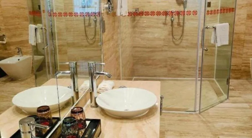 Centenio International Hotel