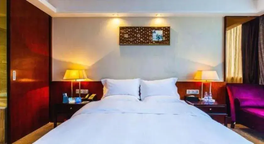 Bed in Centenio International Hotel Bed in Centenio International Hotel