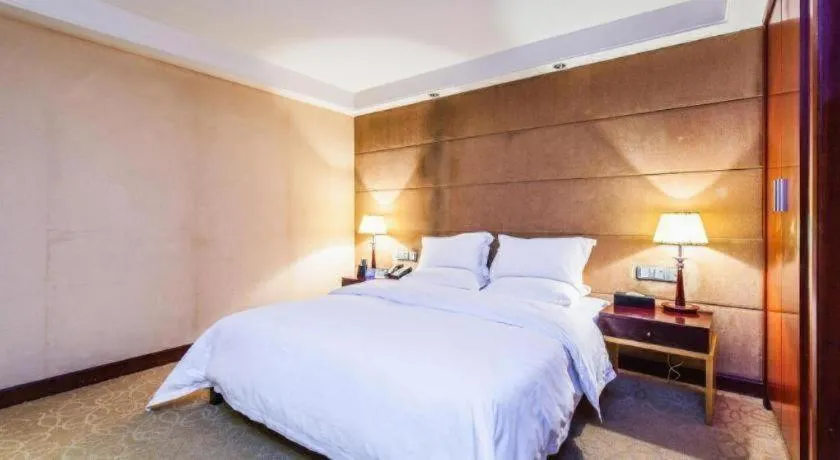 Bed in Centenio International Hotel