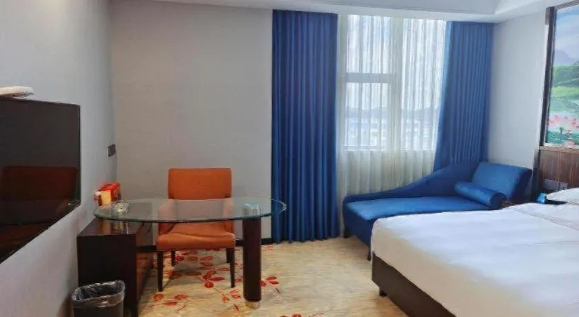 Bed in Centenio International Hotel