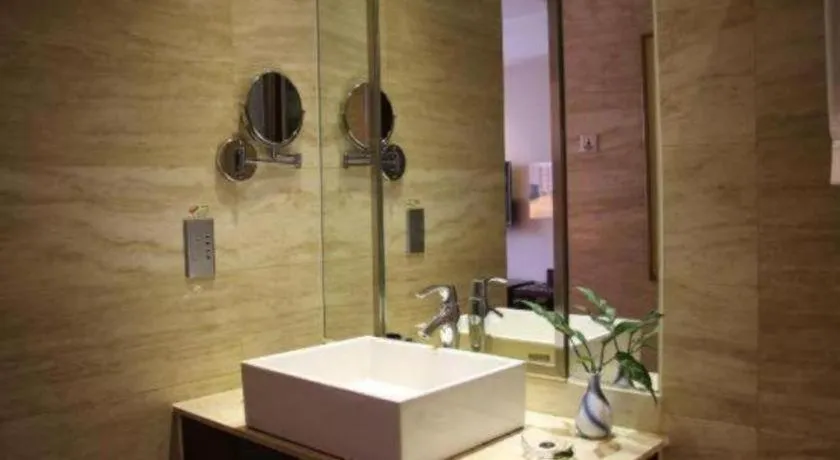 Centenio International Hotel