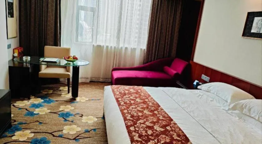 Bed in Centenio International Hotel