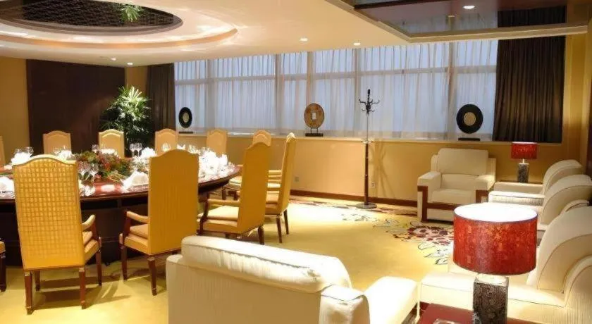 Centenio International Hotel