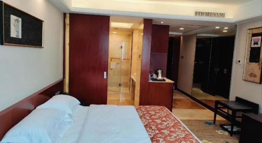 Bed in Centenio International Hotel