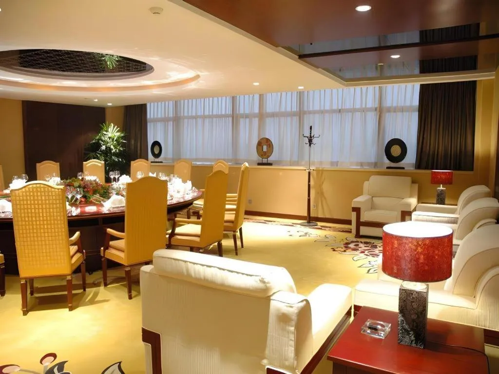 Centenio International Hotel