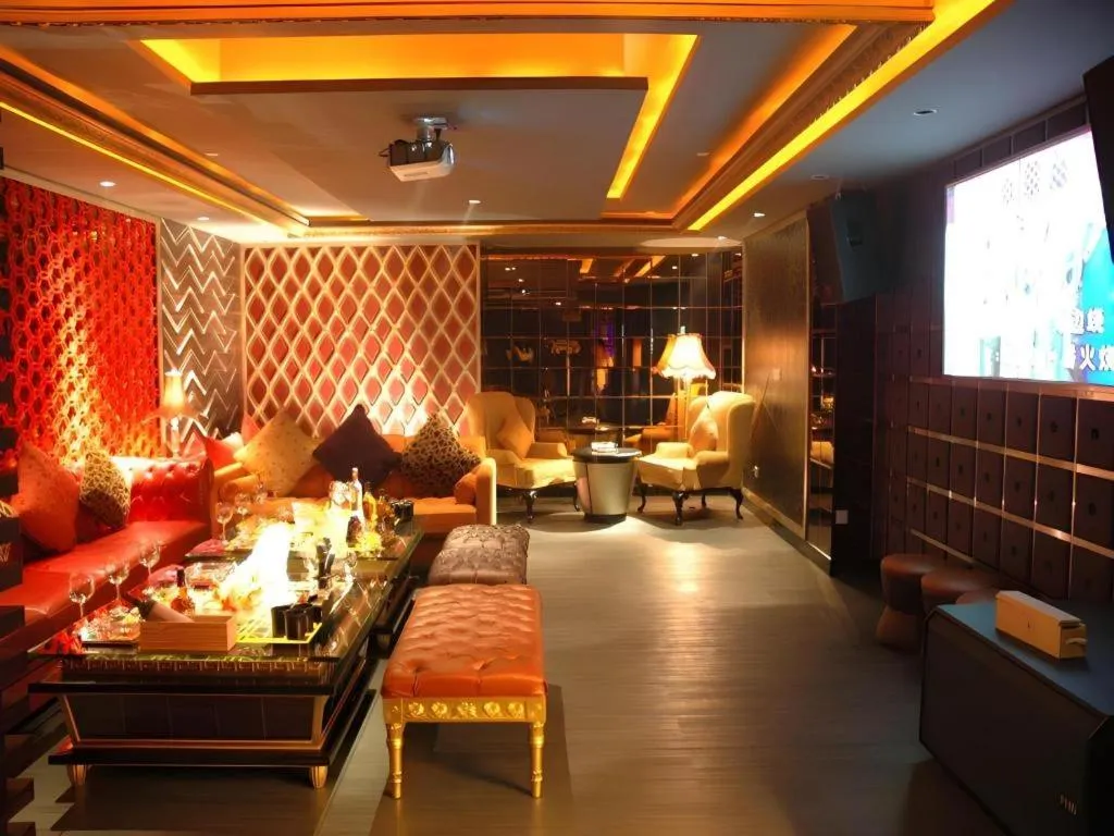 Centenio International Hotel