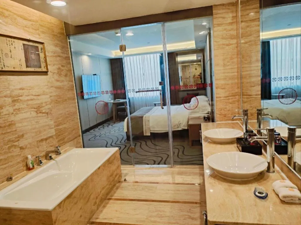 Bed in Centenio International Hotel