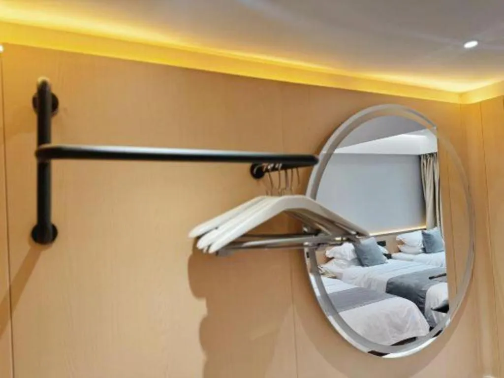 Bed in Kunming Zhong Huang Hotel