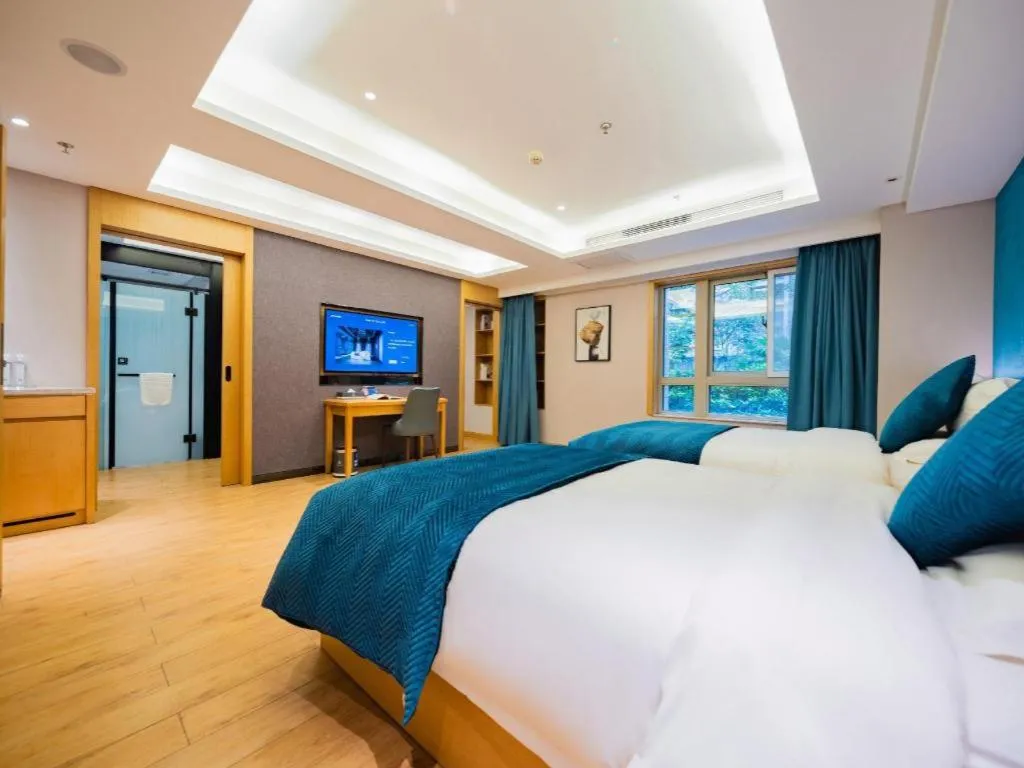 Bed in Xian Katie Eastman Hotel