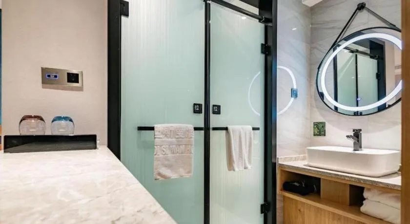 Bed in Xian Katie Eastman Hotel