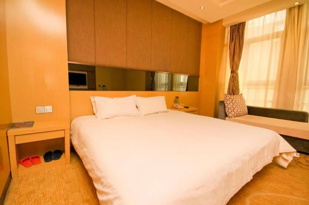 Bed in Xian I-OPAL Hotel