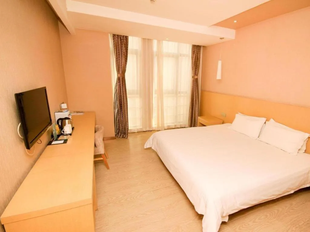 Bed in Xian I-OPAL Hotel