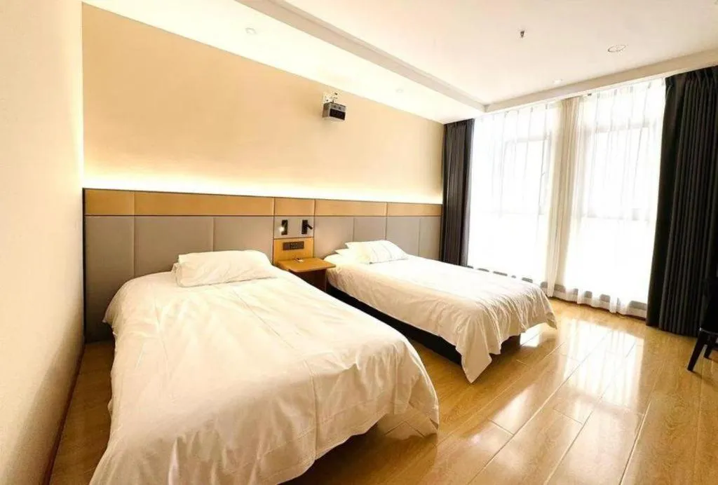 Bed in Xian I-OPAL Hotel