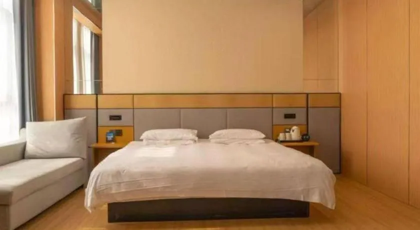 Bed in Xian I-OPAL Hotel