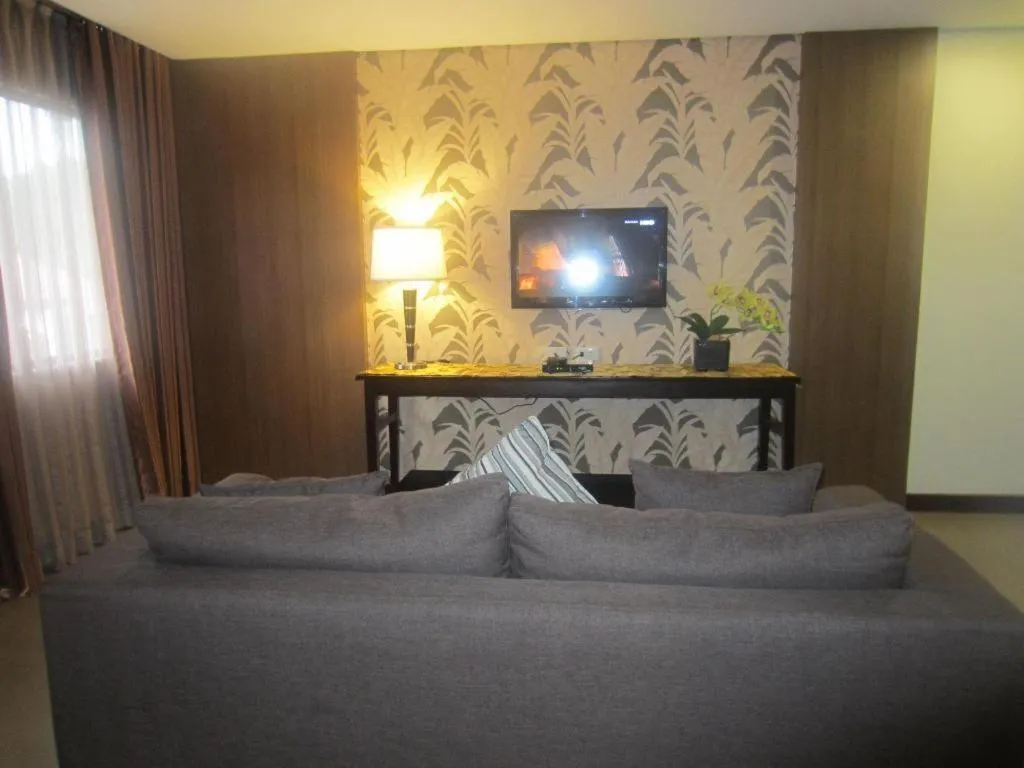 Bed in GT Hotel Bacolod