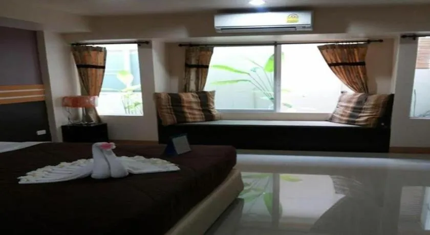 Bed in Winhouse Hotel