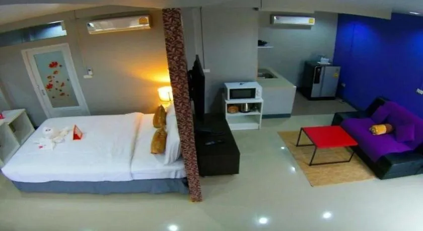 Bed in Winhouse Hotel