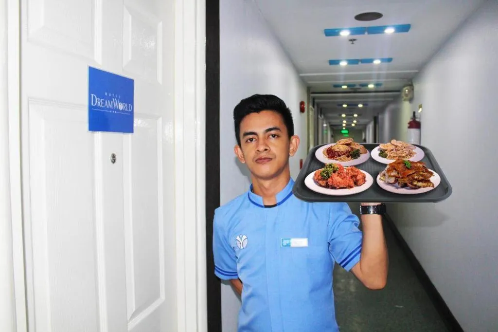 Hotel Dream World Las Pinas