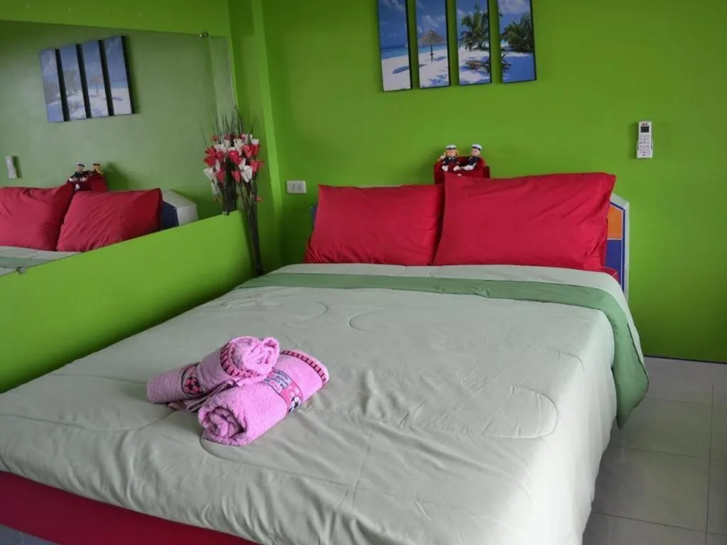 Bed in Baan Navy Kohlarn