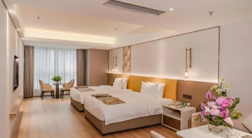 Bed in Chengdu Antai Century Hotel