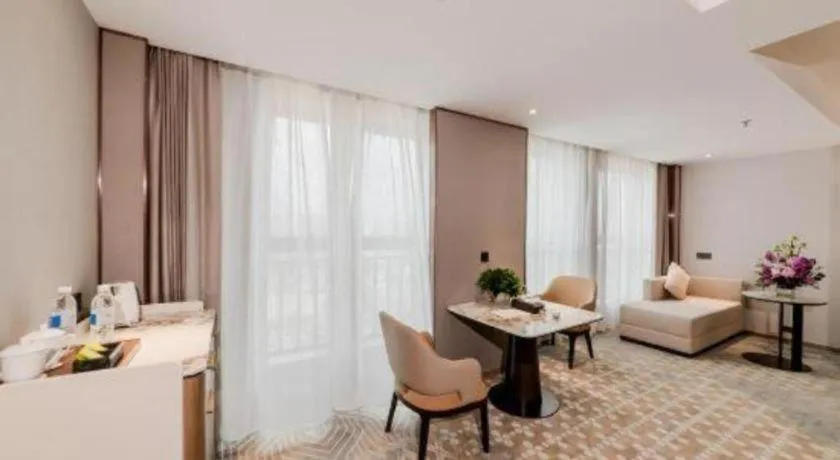 Bed in Chengdu Antai Century Hotel