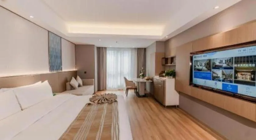 Bed in Chengdu Antai Century Hotel