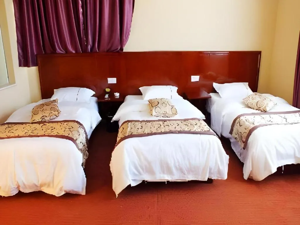 Bed in Lijiang Precious Dream Hotel