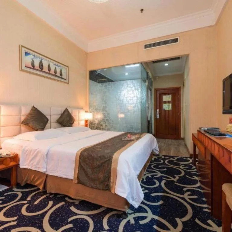 Bed in Pingdingshan Feixing Crowne Plaza Hotel