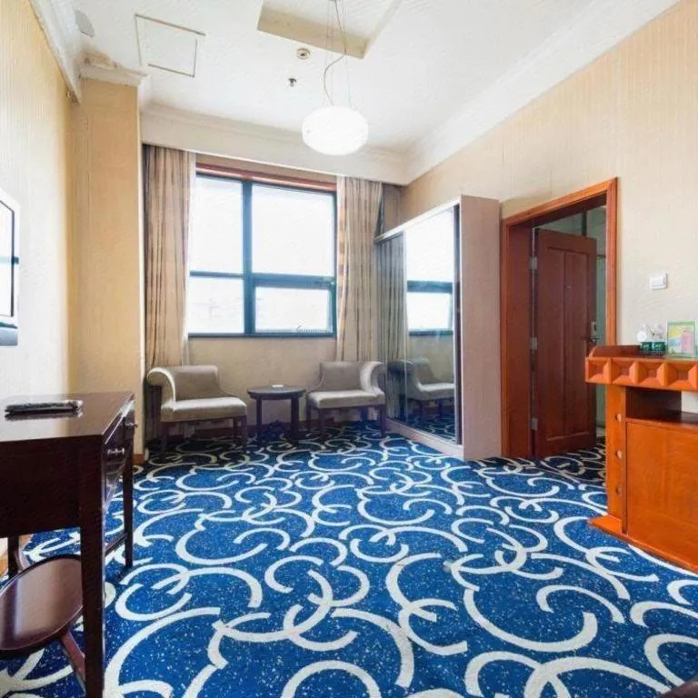 Pingdingshan Feixing Crowne Plaza Hotel