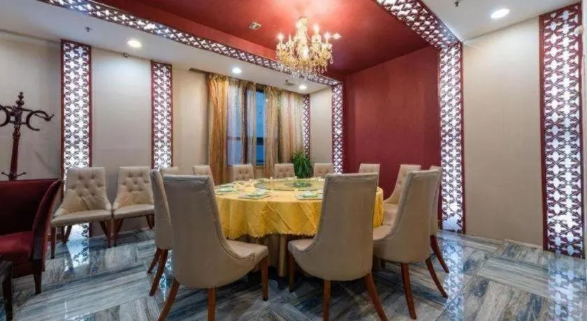 Pingdingshan Feixing Crowne Plaza Hotel