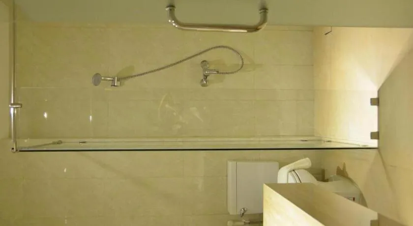 The Scenery City Hotel