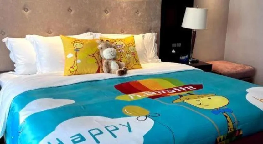 Bed in Wuhan Soluxe Hotel