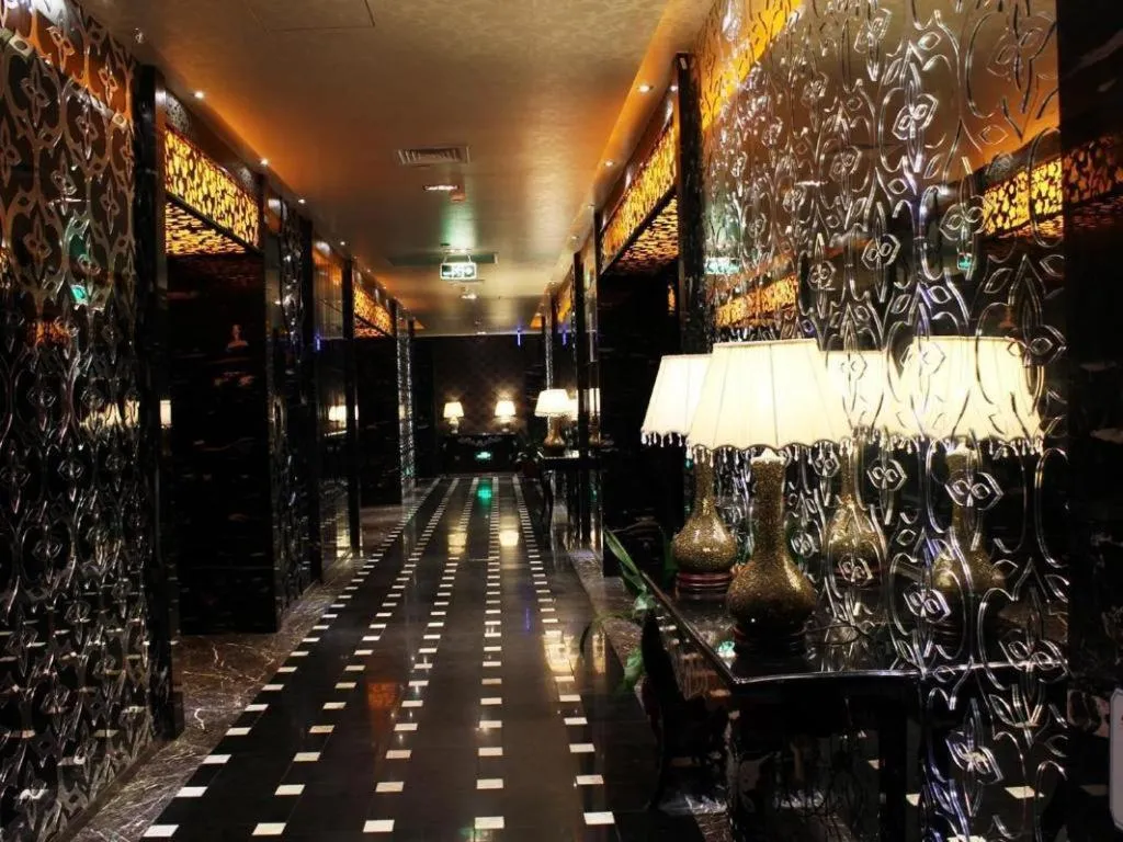 Dongguan Royal Metropolitan Hotel