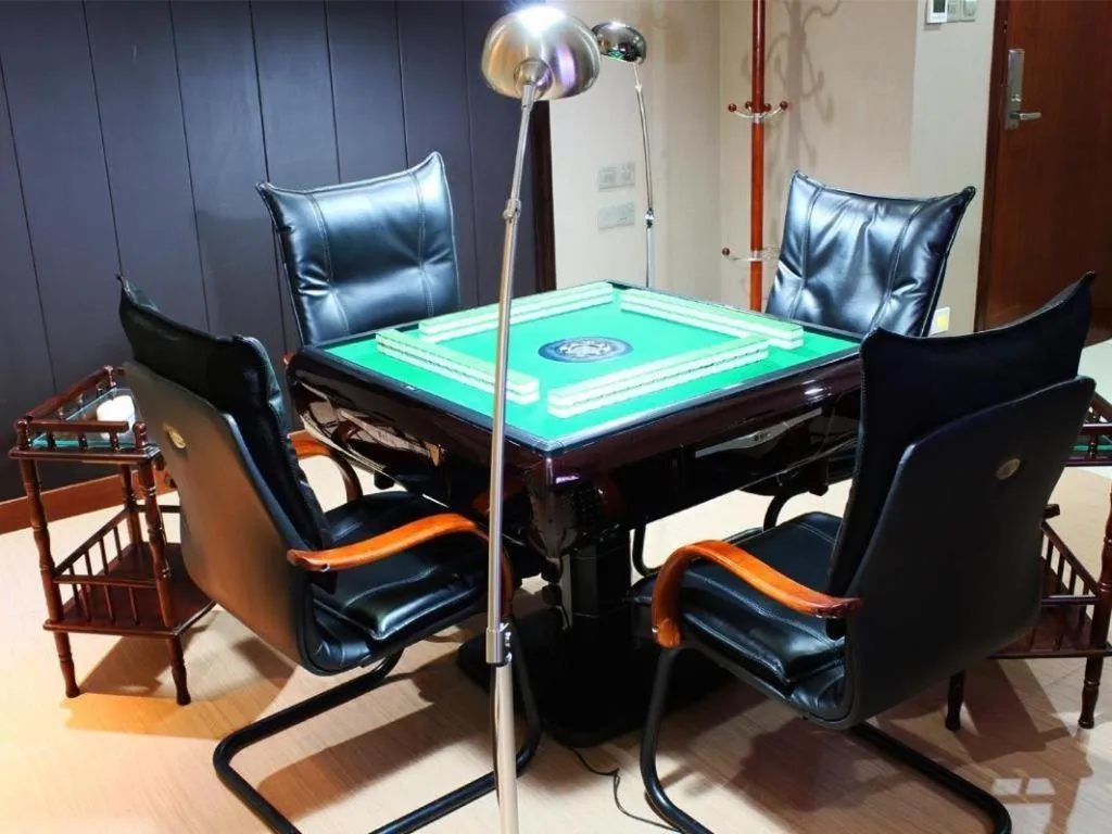 Dongguan Royal Metropolitan Hotel