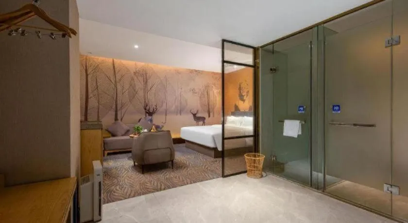 Bed in Quanzhou Binhai Hotel