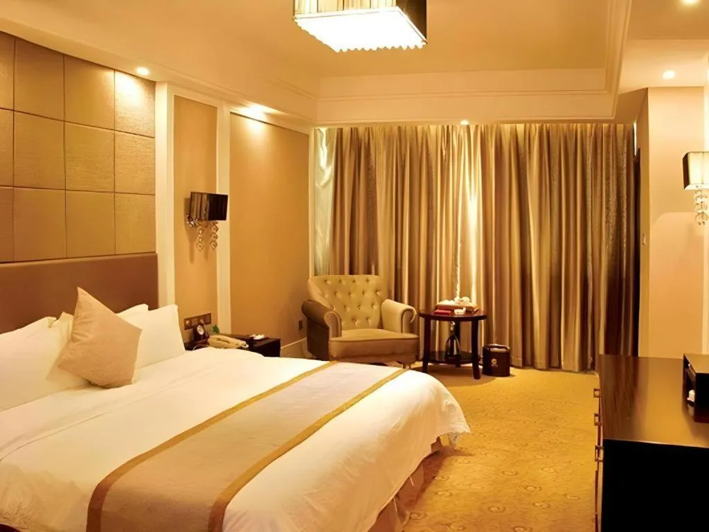 Bed in Quanzhou Binhai Hotel