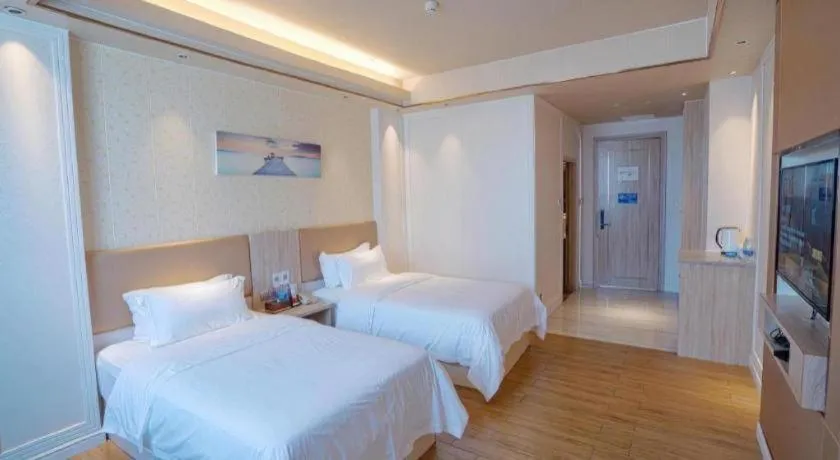 Bed in Quanzhou Binhai Hotel