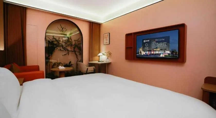 Bed in Quanzhou Binhai Hotel