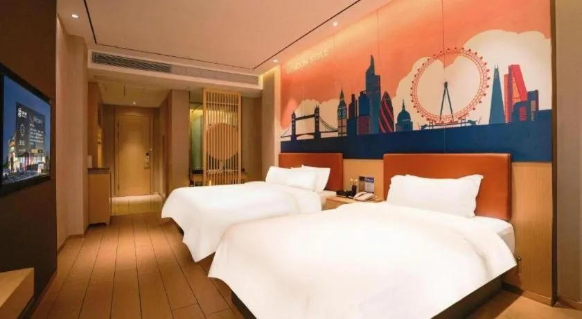 Bed in Quanzhou Binhai Hotel