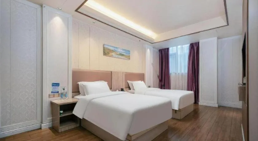 Bed in Quanzhou Binhai Hotel