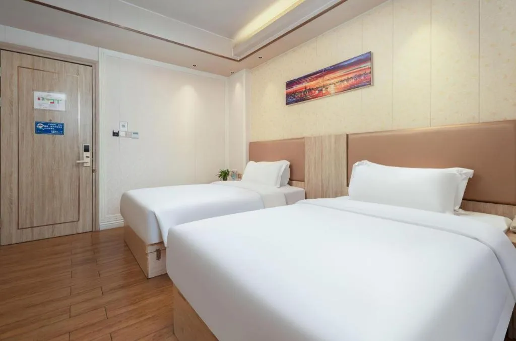 Bed in Quanzhou Binhai Hotel