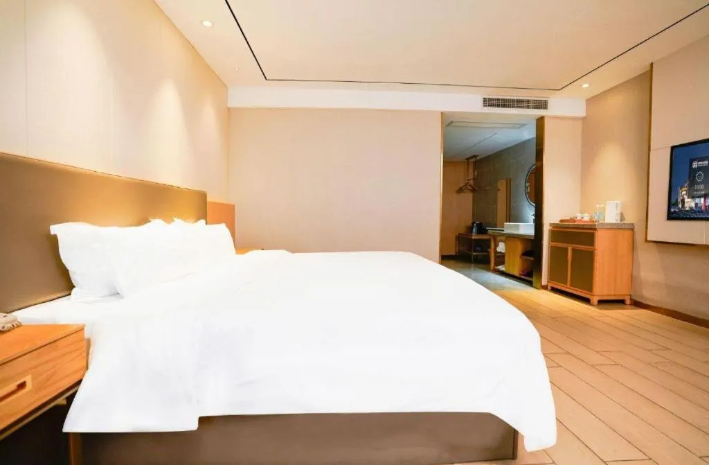 Bed in Quanzhou Binhai Hotel